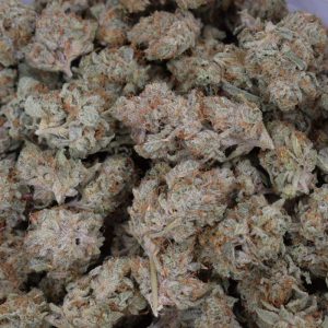 Lemon Skunk is a well-known sativa dominant hybrid, particularly known for its zesty lemon profile, and the happy and energetic buzz that it gives users.