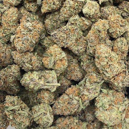 Lemon Skunk is a well-known sativa dominant hybrid, particularly known for its zesty lemon profile, and the happy and energetic buzz that it gives users.